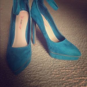 Teal pointed toe high heel